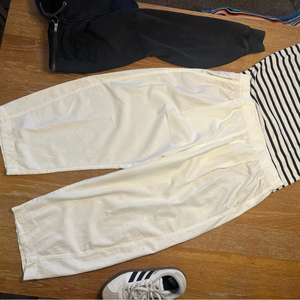 GAP white linen Relaxed Fit Pants - Picture 13 of 14